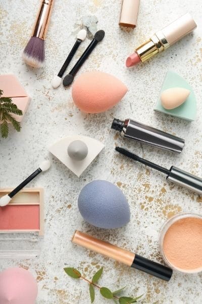 12 Must-Have Items In Your Makeup Bag